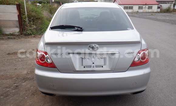 Gura Imported Toyota Mark X Silver Imodoka i Kampala mu Uganda Gura Imported Toyota Mark X Silver Imodoka i Kampala mu Uganda