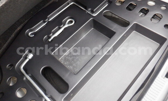 Gura Imported Toyota Mark X Silver Imodoka i Kampala mu Uganda Gura Imported Toyota Mark X Silver Imodoka i Kampala mu Uganda