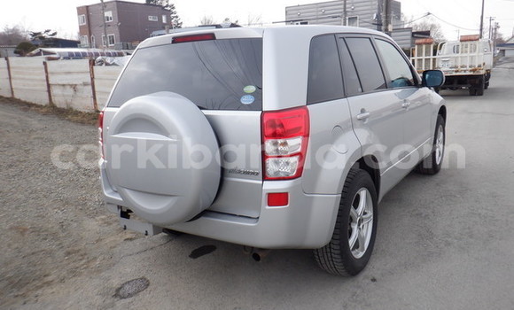 Gura Imported Suzuki Escudo Silver Imodoka i Kampala mu Uganda Gura Imported Suzuki Escudo Silver Imodoka i Kampala mu Uganda