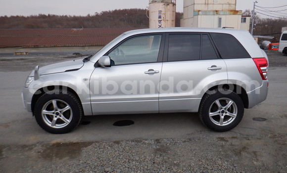 Gura Imported Suzuki Escudo Silver Imodoka i Kampala mu Uganda Gura Imported Suzuki Escudo Silver Imodoka i Kampala mu Uganda