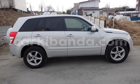 Gura Imported Suzuki Escudo Silver Imodoka i Kampala mu Uganda Gura Imported Suzuki Escudo Silver Imodoka i Kampala mu Uganda