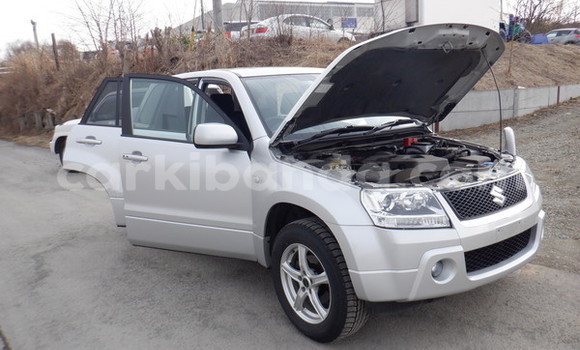 Gura Imported Suzuki Escudo Silver Imodoka i Kampala mu Uganda Gura Imported Suzuki Escudo Silver Imodoka i Kampala mu Uganda