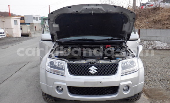 Gura Imported Suzuki Escudo Silver Imodoka i Kampala mu Uganda Gura Imported Suzuki Escudo Silver Imodoka i Kampala mu Uganda