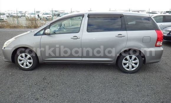 Gura Imported Toyota Wish Other Imodoka i Kampala mu Uganda Gura Imported Toyota Wish Other Imodoka i Kampala mu Uganda