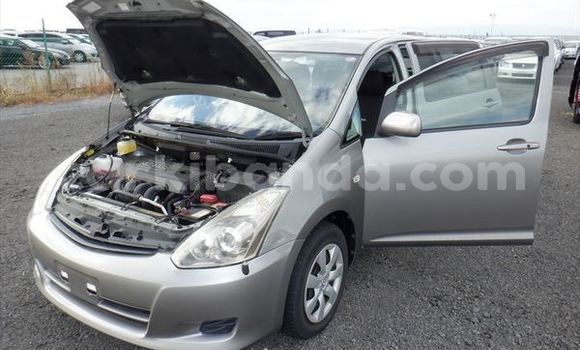 Gura Imported Toyota Wish Other Imodoka i Kampala mu Uganda Gura Imported Toyota Wish Other Imodoka i Kampala mu Uganda