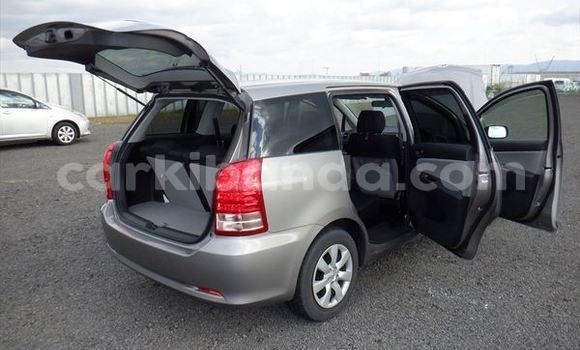 Gura Imported Toyota Wish Other Imodoka i Kampala mu Uganda Gura Imported Toyota Wish Other Imodoka i Kampala mu Uganda