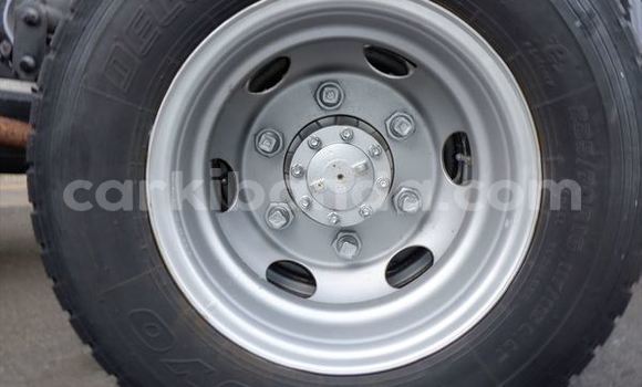 Gura Imported Mazda 1000 Red Imodoka i Kampala mu Uganda Gura Imported Mazda 1000 Red Imodoka i Kampala mu Uganda