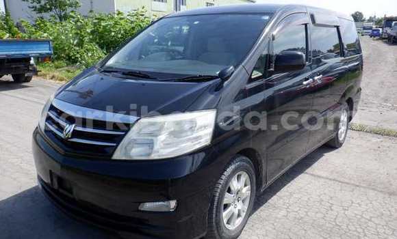 Gura Imported Toyota Alphard Black Imodoka i Kampala mu Uganda