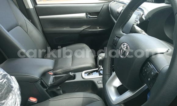 Acheter Neuf Voiture Toyota Hilux Autre à Kampala, Ouganda Acheter Neuf Voiture Toyota Hilux Autre à Kampala, Ouganda