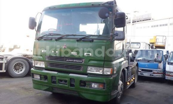 Gura Imported Mitsubishi Van Green Ikamyo i Kampala mu Uganda Gura Imported Mitsubishi Van Green Ikamyo i Kampala mu Uganda