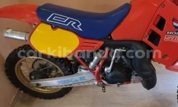 Nunua Ilio tumika Honda CR Nyekundu Bike ndani ya Kampala nchini Uganda