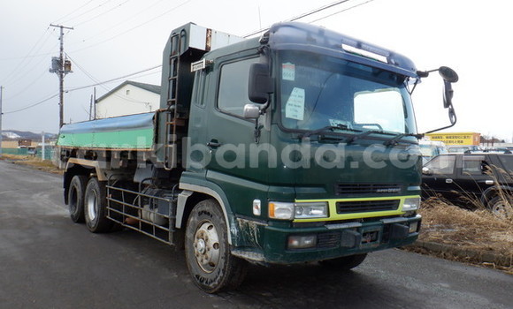 Gura Imported Mitsubishi L400 Green Ikamyo i Kampala mu Uganda Gura Imported Mitsubishi L400 Green Ikamyo i Kampala mu Uganda