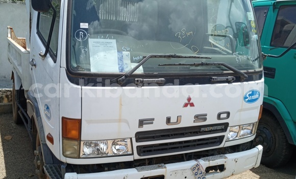 Buy Import Mitsubishi L400 White Truck in Kampala in Uganda