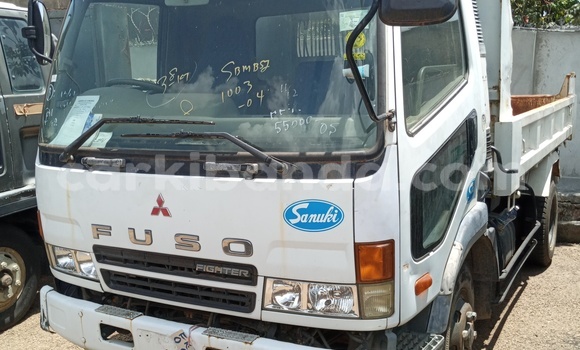 Acheter Import Utilitaire Mitsubishi L400 Blanc à Kampala, Ouganda Acheter Import Utilitaire Mitsubishi L400 Blanc à Kampala, Ouganda