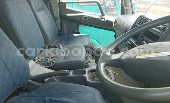 Acheter Import Utilitaire Mitsubishi L400 Blanc à Kampala, Ouganda Acheter Import Utilitaire Mitsubishi L400 Blanc à Kampala, Ouganda