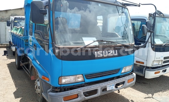 Buy Import Isuzu FTR 850 Blue Truck in Kampala in Uganda