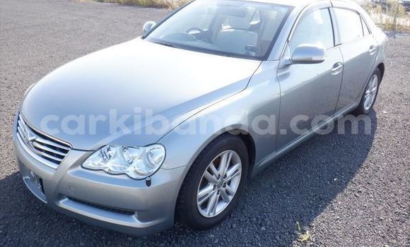 Gura Imported Toyota Mark X Silver Imodoka i Kampala mu Uganda Gura Imported Toyota Mark X Silver Imodoka i Kampala mu Uganda