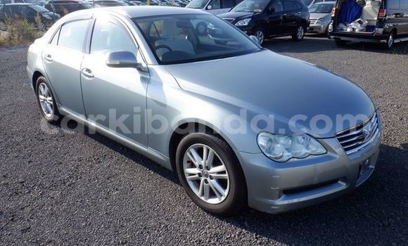 Gura Imported Toyota Mark X Silver Imodoka i Kampala mu Uganda Gura Imported Toyota Mark X Silver Imodoka i Kampala mu Uganda