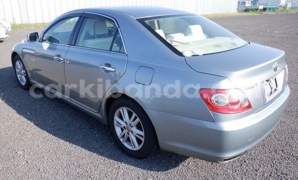 Gura Imported Toyota Mark X Silver Imodoka i Kampala mu Uganda Gura Imported Toyota Mark X Silver Imodoka i Kampala mu Uganda