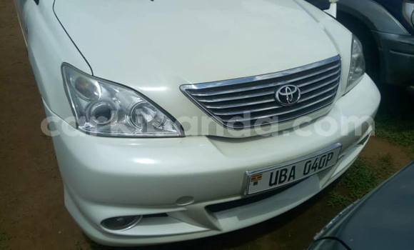 Buy Used Toyota Harrier White Car in Kampala in Uganda Buy Used Toyota Harrier White Car in Kampala in Uganda