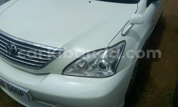 Buy Used Toyota Harrier White Car in Kampala in Uganda Buy Used Toyota Harrier White Car in Kampala in Uganda