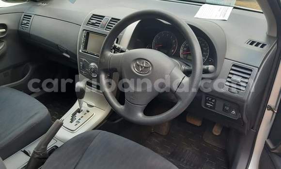 Nunua Ilio tumika Toyota Fielder Fedha Gari ndani ya Kampala nchini Uganda Nunua Ilio tumika Toyota Fielder Fedha Gari ndani ya Kampala nchini Uganda