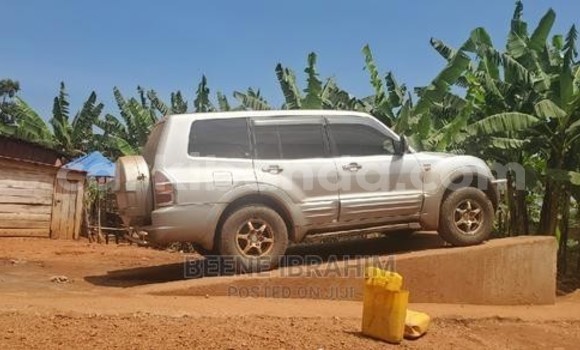 Buy Used Mitsubishi Pajero Silver Car in Kampala in Uganda