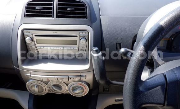 Gura Imported Toyota Passo Silver Imodoka i Kampala mu Uganda Gura Imported Toyota Passo Silver Imodoka i Kampala mu Uganda