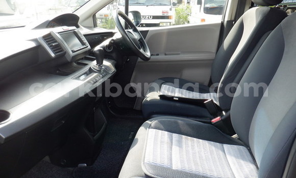 Buy New Honda Freed Silver Car in Kampala in Uganda Buy New Honda Freed Silver Car in Kampala in Uganda