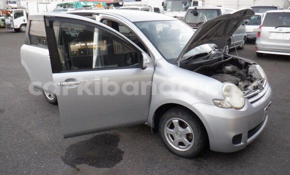 Buy New Toyota Sienta Silver Car in Kampala in Uganda Buy New Toyota Sienta Silver Car in Kampala in Uganda