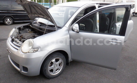 Buy New Toyota Sienta Silver Car in Kampala in Uganda Buy New Toyota Sienta Silver Car in Kampala in Uganda