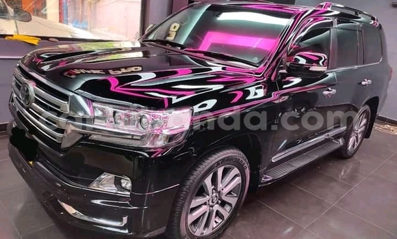 Buy Used Toyota Land Cruiser Black Car in Kampala in Uganda