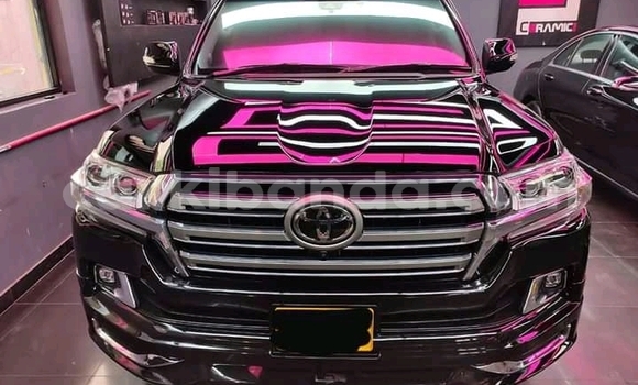 Acheter Occasion Voiture Toyota Land Cruiser Noir à Kampala, Ouganda Acheter Occasion Voiture Toyota Land Cruiser Noir à Kampala, Ouganda