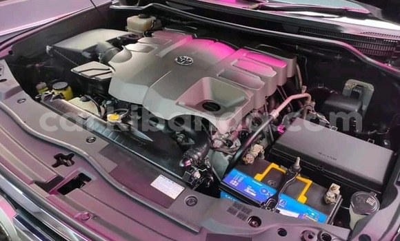 Acheter Occasion Voiture Toyota Land Cruiser Noir à Kampala, Ouganda Acheter Occasion Voiture Toyota Land Cruiser Noir à Kampala, Ouganda