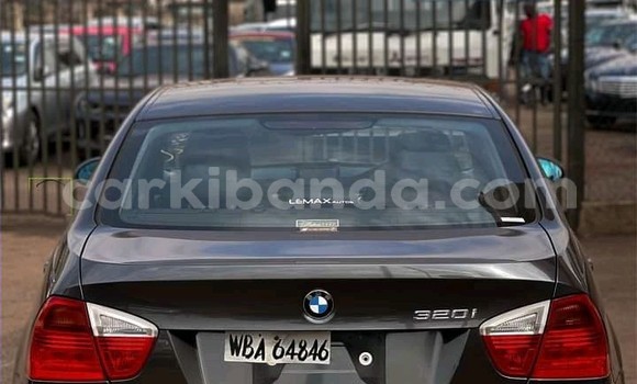 Nunua Ilio tumika BMW 321 Nyeusi Gari ndani ya Kampala nchini Uganda Nunua Ilio tumika BMW 321 Nyeusi Gari ndani ya Kampala nchini Uganda