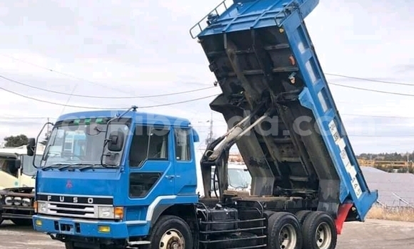 Acheter Occasion Utilitaire Isuzu FTR 850 Bleu à Kampala, Ouganda Acheter Occasion Utilitaire Isuzu FTR 850 Bleu à Kampala, Ouganda