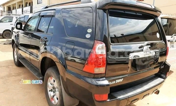 Nunua Ilio tumika Toyota Surf Nyeusi Gari ndani ya Kampala nchini Uganda Nunua Ilio tumika Toyota Surf Nyeusi Gari ndani ya Kampala nchini Uganda