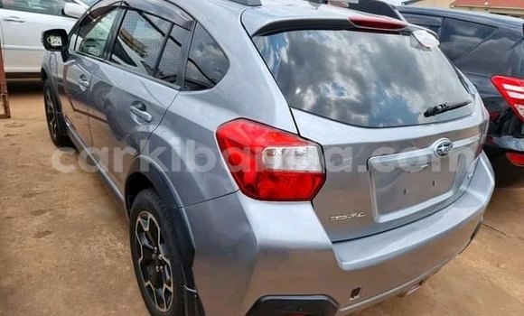 Nunua Ilio tumika Subaru XV Fedha Gari ndani ya Kampala nchini Uganda