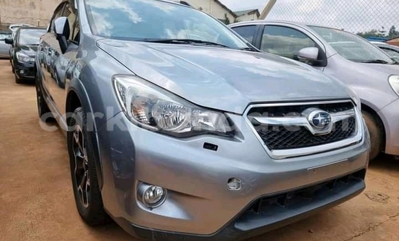 Nunua Ilio tumika Subaru XV Fedha Gari ndani ya Kampala nchini Uganda Nunua Ilio tumika Subaru XV Fedha Gari ndani ya Kampala nchini Uganda