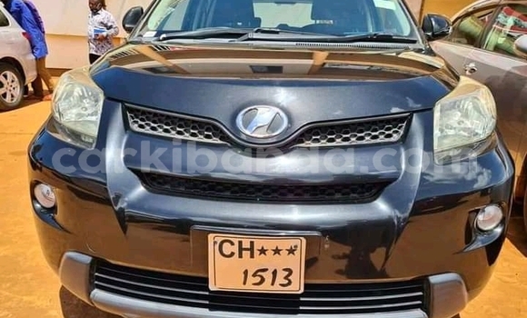 Nunua Ilio tumika Toyota IST Nyeupe Gari ndani ya Kampala nchini Uganda Nunua Ilio tumika Toyota IST Nyeupe Gari ndani ya Kampala nchini Uganda