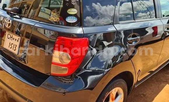 Nunua Ilio tumika Toyota IST Nyeupe Gari ndani ya Kampala nchini Uganda Nunua Ilio tumika Toyota IST Nyeupe Gari ndani ya Kampala nchini Uganda