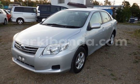 Gura Nshya Toyota Corolla Silver Imodoka i Kampala mu Uganda Gura Nshya Toyota Corolla Silver Imodoka i Kampala mu Uganda