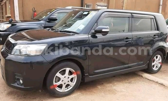 Buy Used Toyota Comfort Black Car in Kampala in Uganda Buy Used Toyota Comfort Black Car in Kampala in Uganda