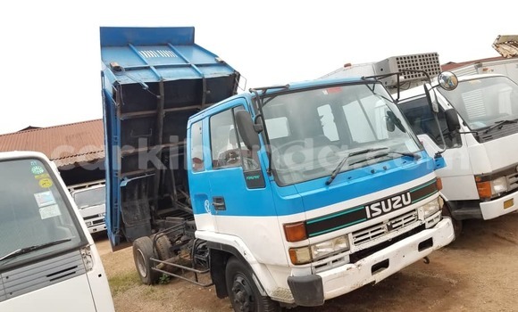 Buy Used Isuzu FTR 850 White Truck in Kampala in Uganda