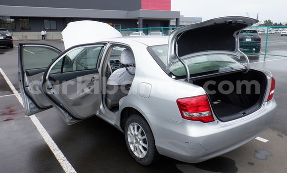 Gura Nshya Toyota Corolla Silver Imodoka i Kampala mu Uganda Gura Nshya Toyota Corolla Silver Imodoka i Kampala mu Uganda