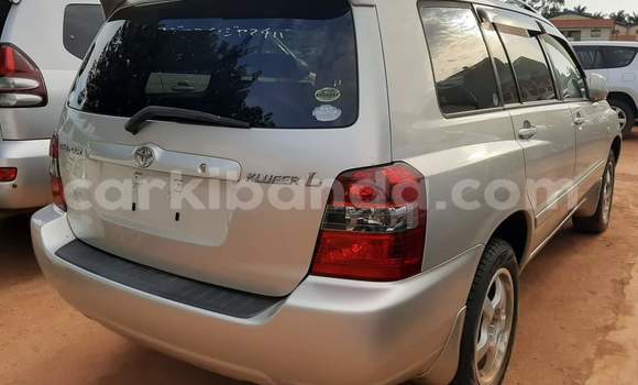 Buy Used Toyota Kluger Silver Car in Kampala in Uganda Buy Used Toyota Kluger Silver Car in Kampala in Uganda