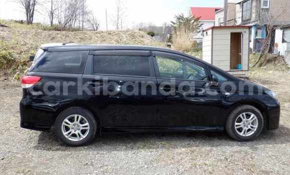 Nunua Mpya Toyota Wish Nyeusi Gari ndani ya Kampala nchini Uganda Nunua Mpya Toyota Wish Nyeusi Gari ndani ya Kampala nchini Uganda