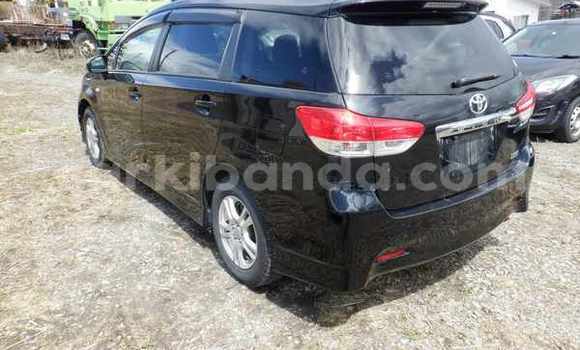 Nunua Mpya Toyota Wish Nyeusi Gari ndani ya Kampala nchini Uganda Nunua Mpya Toyota Wish Nyeusi Gari ndani ya Kampala nchini Uganda