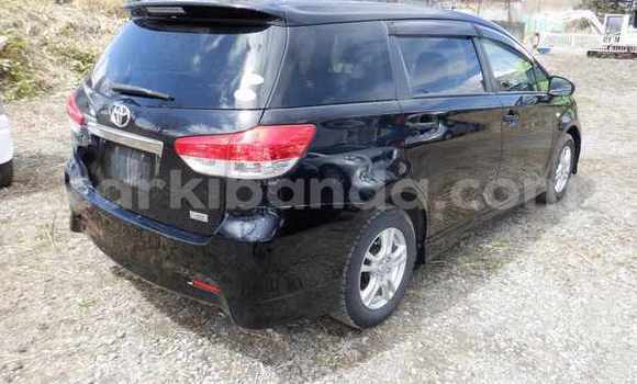 Nunua Mpya Toyota Wish Nyeusi Gari ndani ya Kampala nchini Uganda Nunua Mpya Toyota Wish Nyeusi Gari ndani ya Kampala nchini Uganda