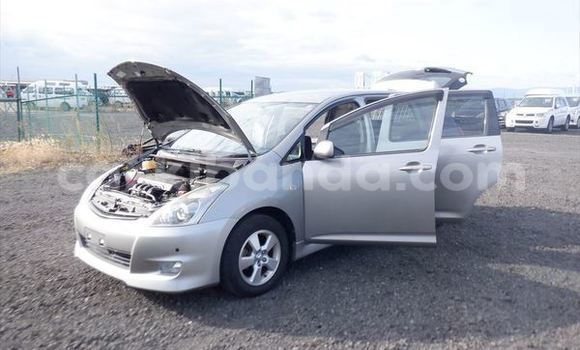 Gura Nshya Toyota Wish Other Imodoka i Kampala mu Uganda Gura Nshya Toyota Wish Other Imodoka i Kampala mu Uganda